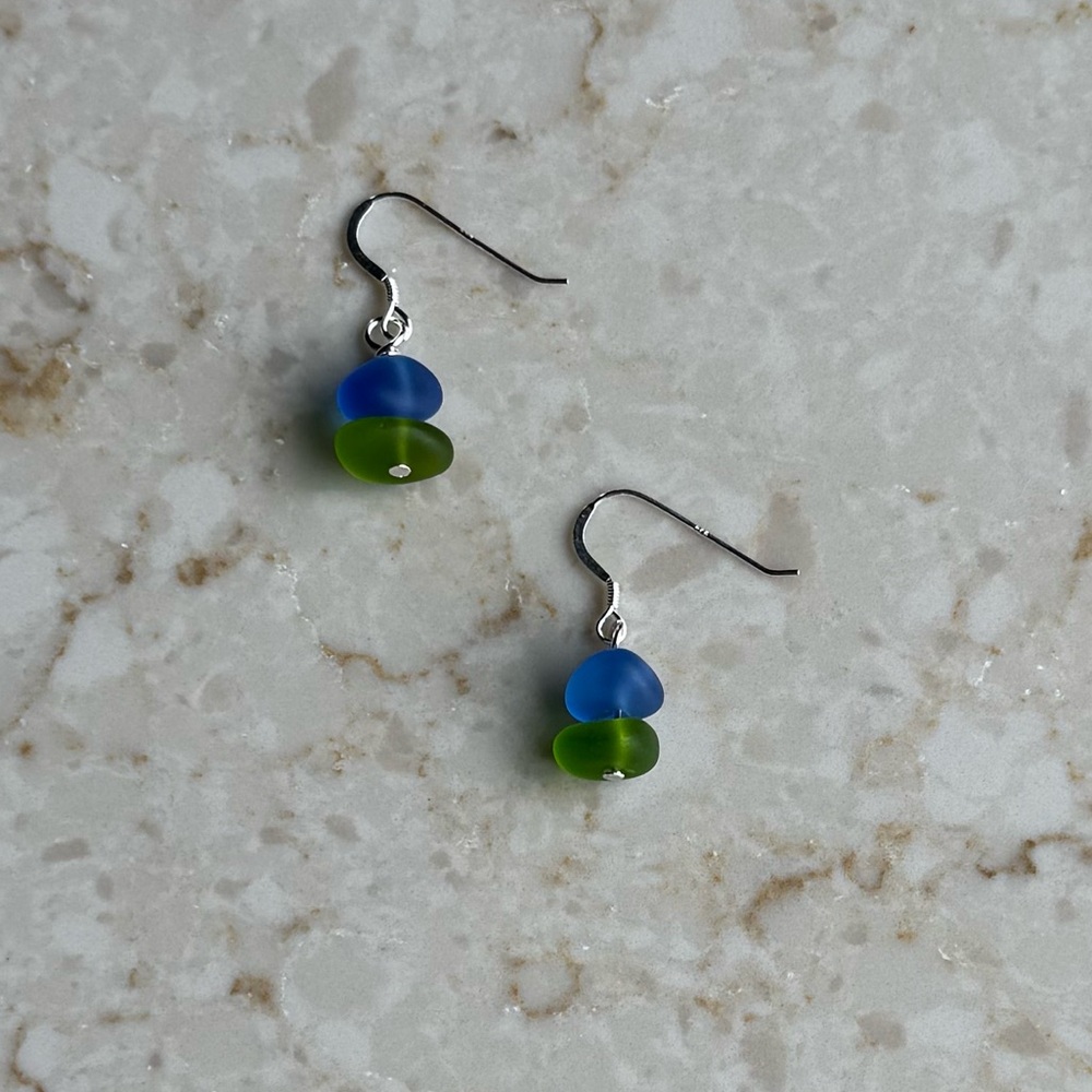 Nwot Tuckernuck Mini Seaglass Stack Earrings - image 3